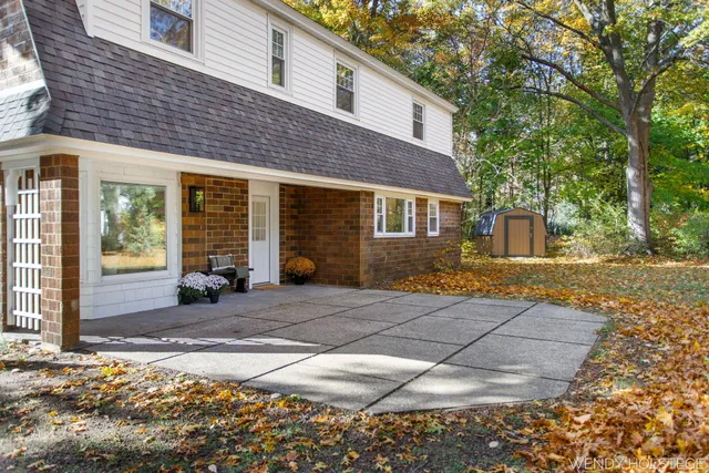 $899,900 | 713 North Shore Drive, Holland, MI 49424