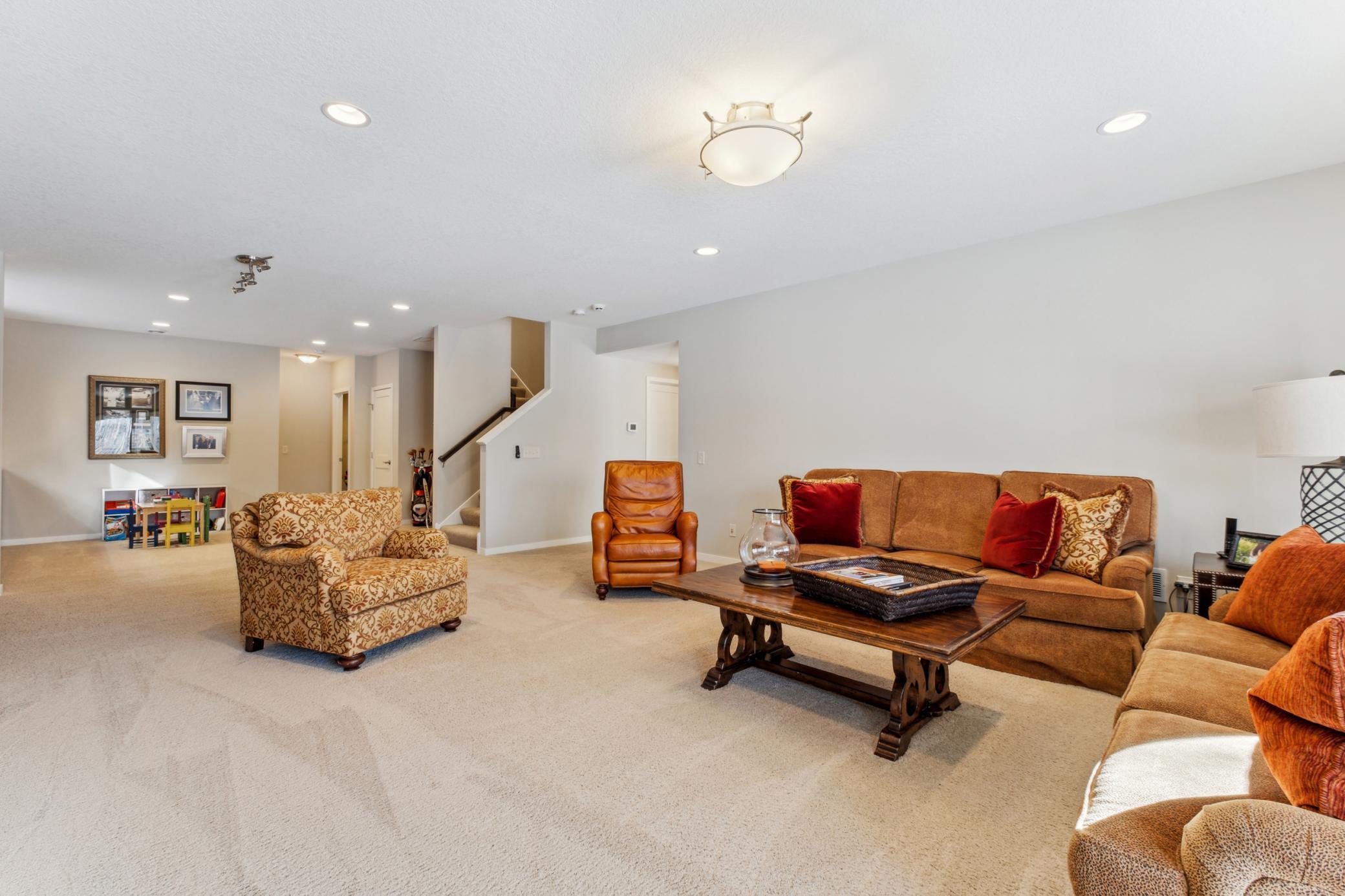 8690 Riley Curve Chanhassen, MN 55317 - Photo 17 of 30 Gallery Image 17