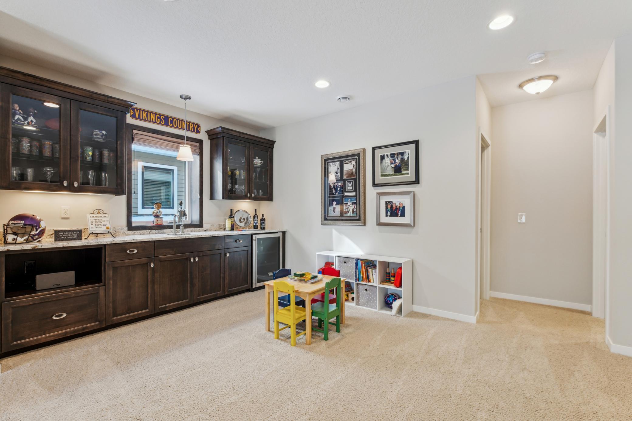 8690 Riley Curve Chanhassen, MN 55317 - Photo 19 of 30 Gallery Image 19