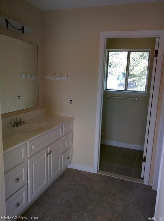 22516 Meadowbrook Road Novi, MI 48375 - Photo 16 of 20