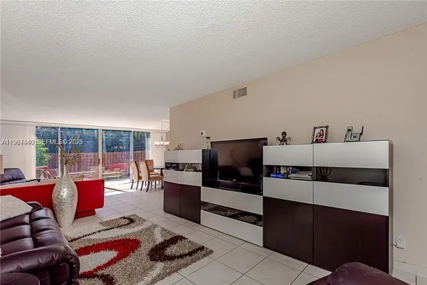 $3,300 | 2304 Northeast 7th Street, Unit 27, Hallandale Beach, FL 33009
