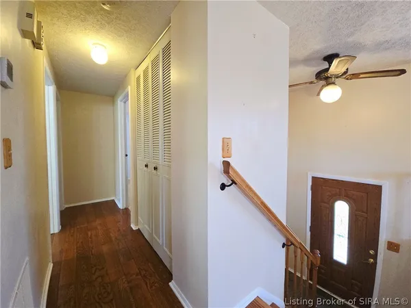 $269,900 | 711 Saratoga Drive, Jeffersonville, IN 47130