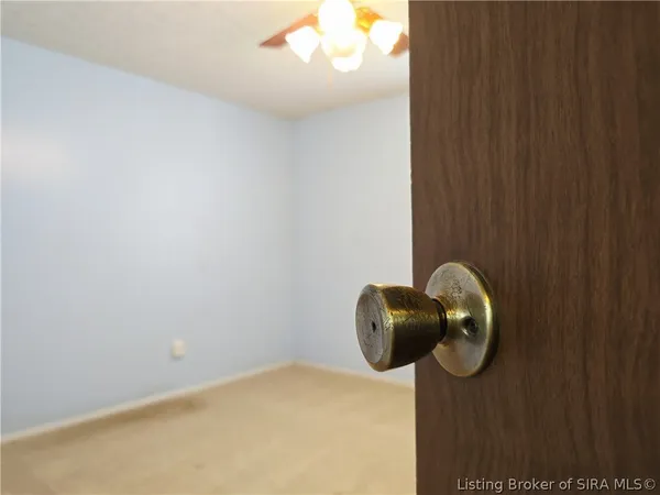 $269,900 | 711 Saratoga Drive, Jeffersonville, IN 47130