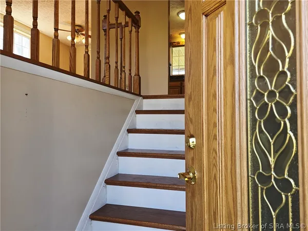 $269,900 | 711 Saratoga Drive, Jeffersonville, IN 47130