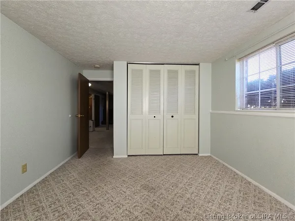 $269,900 | 711 Saratoga Drive, Jeffersonville, IN 47130