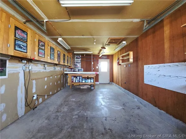 $269,900 | 711 Saratoga Drive, Jeffersonville, IN 47130