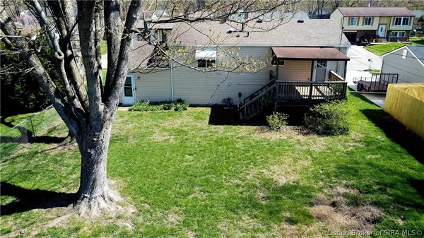 $269,900 | 711 Saratoga Drive, Jeffersonville, IN 47130
