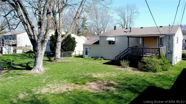 $269,900 | 711 Saratoga Drive, Jeffersonville, IN 47130