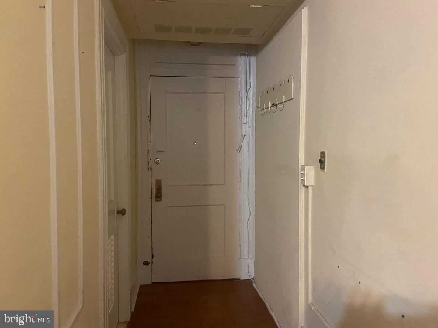 1324 Locust Street, Unit 903 Philadelphia, PA 19107 - Photo 3 of 13