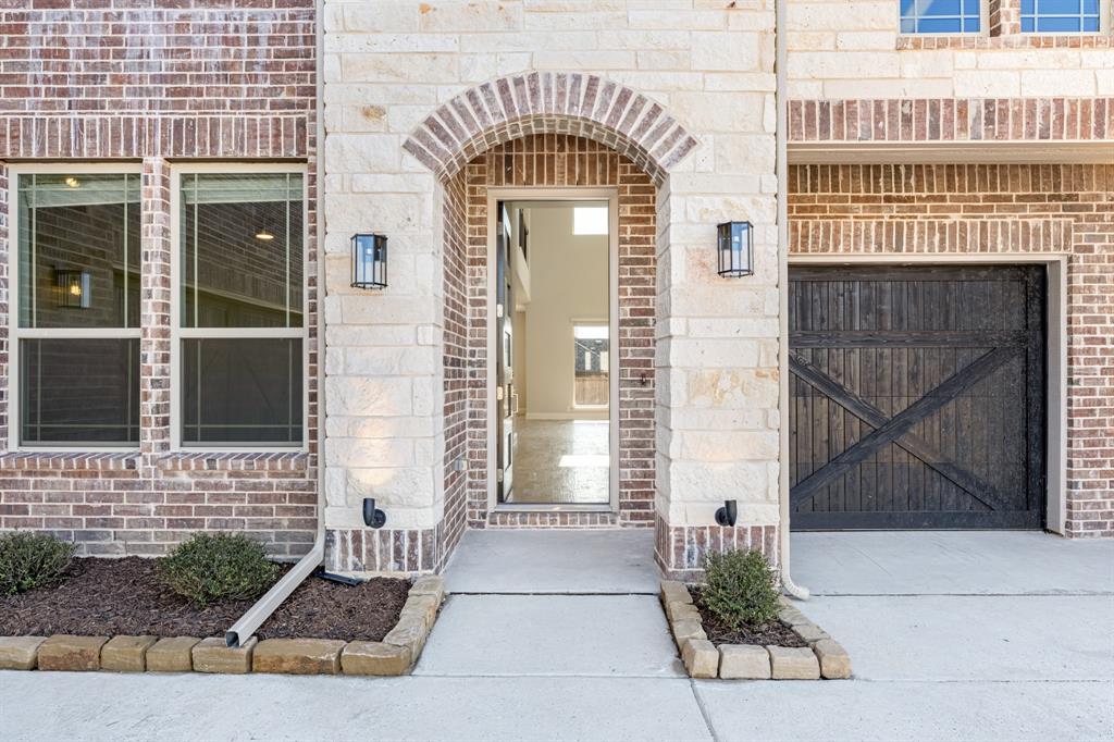 5622 Rowlan Row Midlothian, TX 76065 - Photo 4 of 35