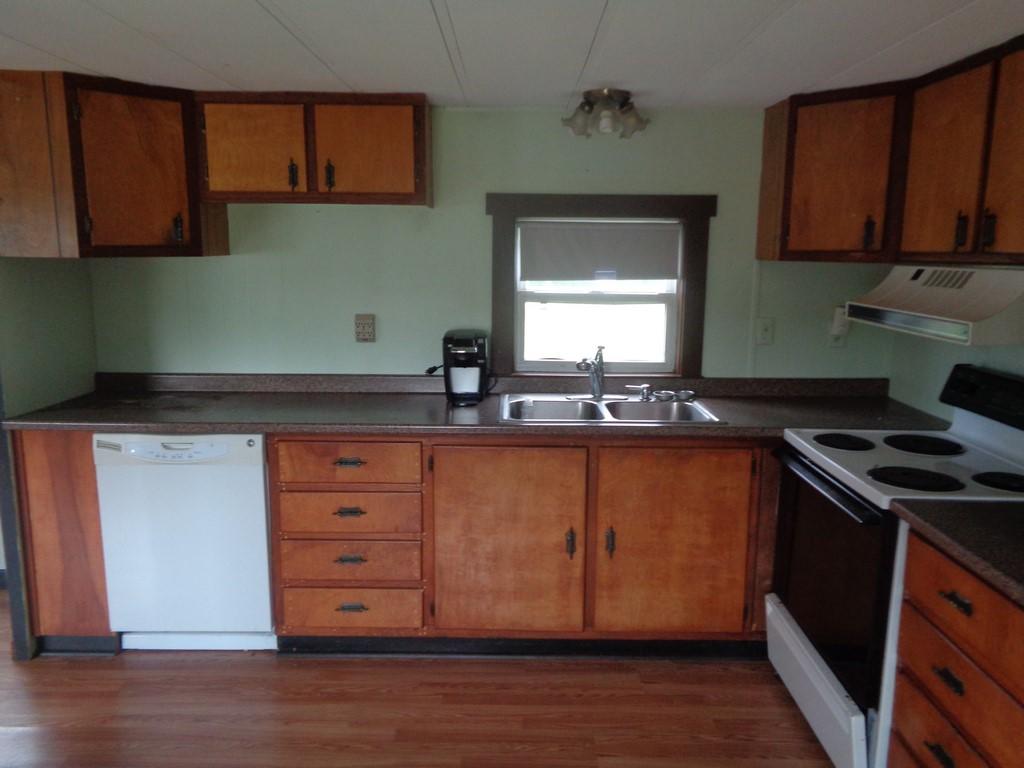 200 Fuller Road Hermon, ME 04401 - Photo 4 of 21 DSC05518 (Copy)