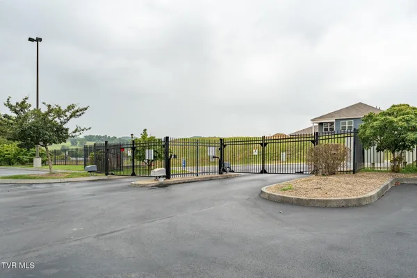 $209,000 | 210 Raceday Center Drive, Unit 1105, Bristol, TN 37620