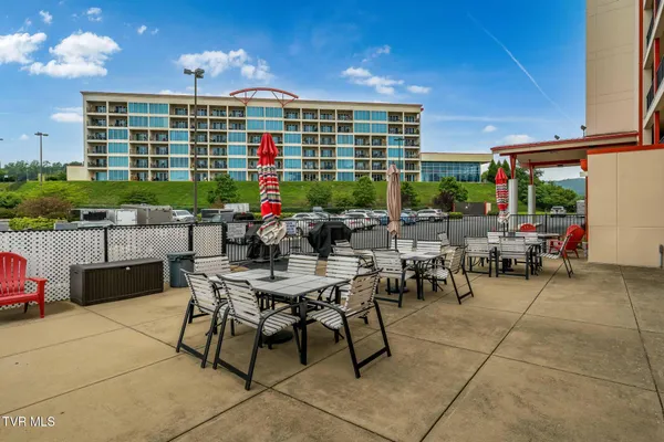 $209,000 | 210 Raceday Center Drive, Unit 1105, Bristol, TN 37620