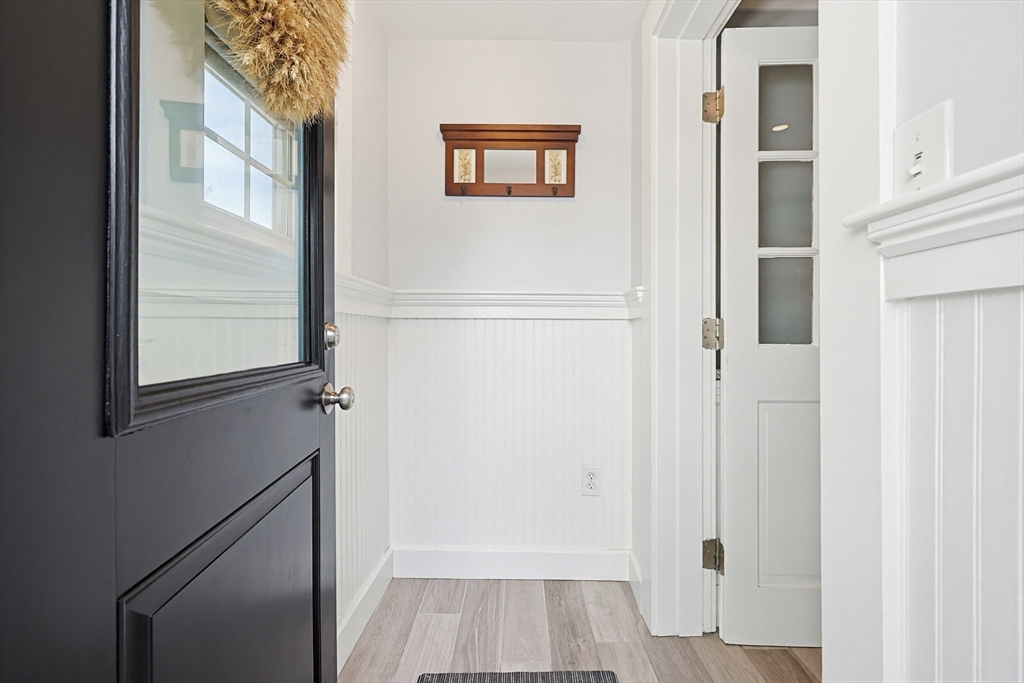 434 Brook Road Milton, MA 02186 - Photo 16 of 40