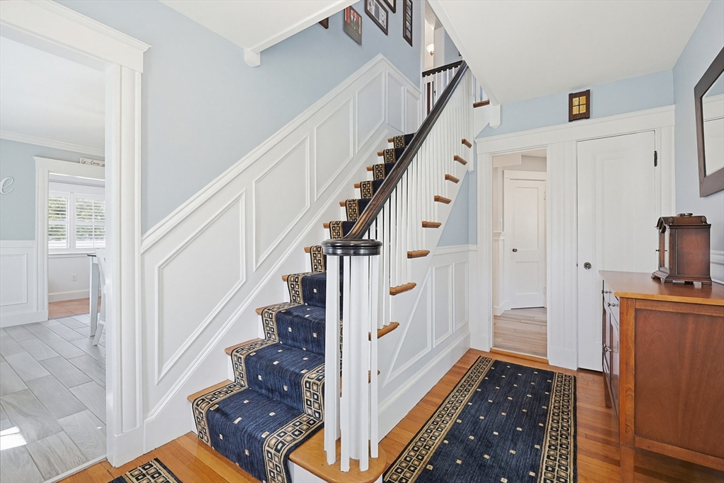 434 Brook Road Milton, MA 02186 - Photo 5 of 40