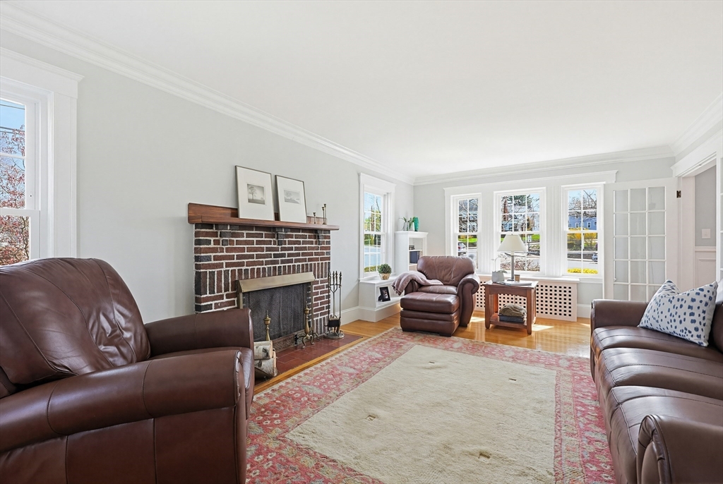 434 Brook Road Milton, MA 02186 - Photo 7 of 40