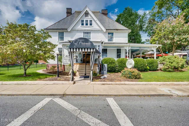 $795,000 | 412 6th Street, Bristol, TN 37620