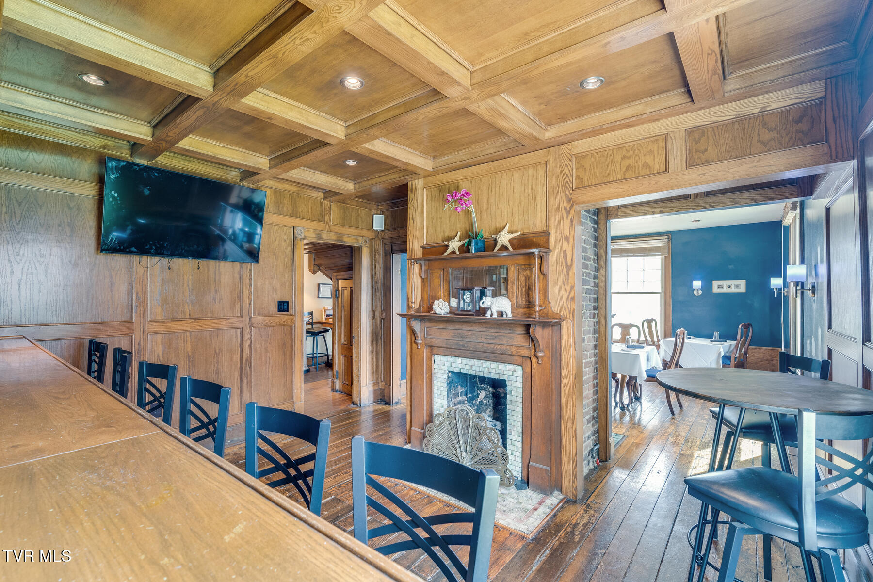 412 6th Street Bristol, TN 37620 - Photo 13 of 59 027