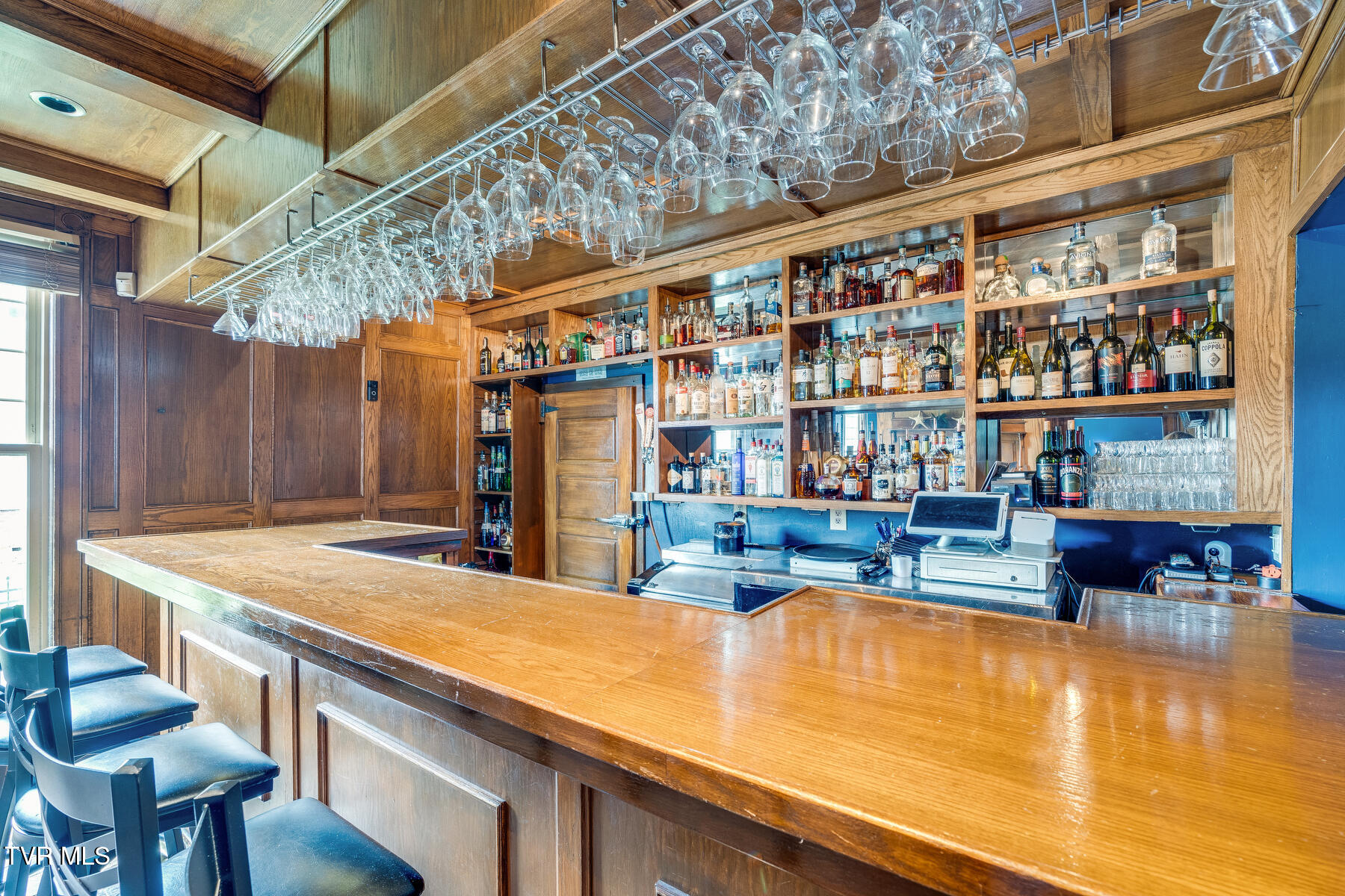 412 6th Street Bristol, TN 37620 - Photo 14 of 59 028