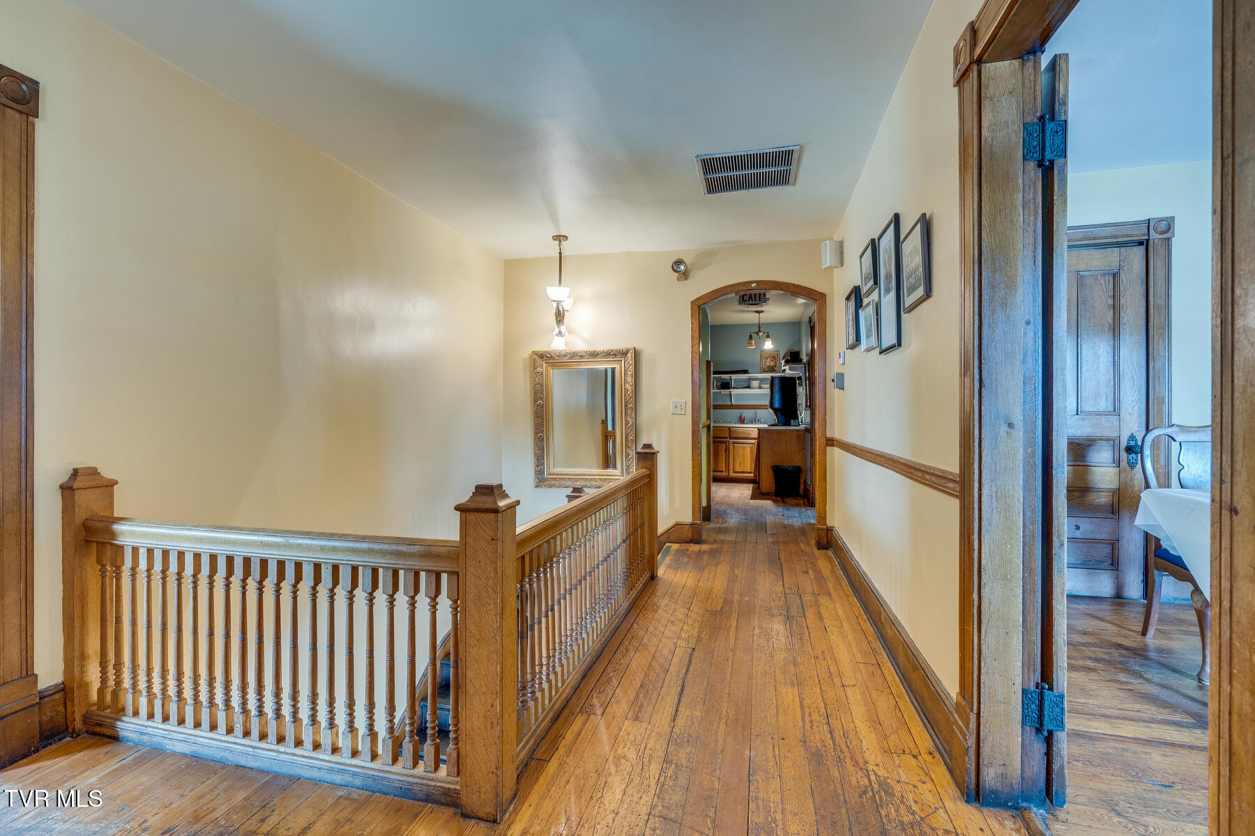 412 6th Street Bristol, TN 37620 - Photo 29 of 59 038