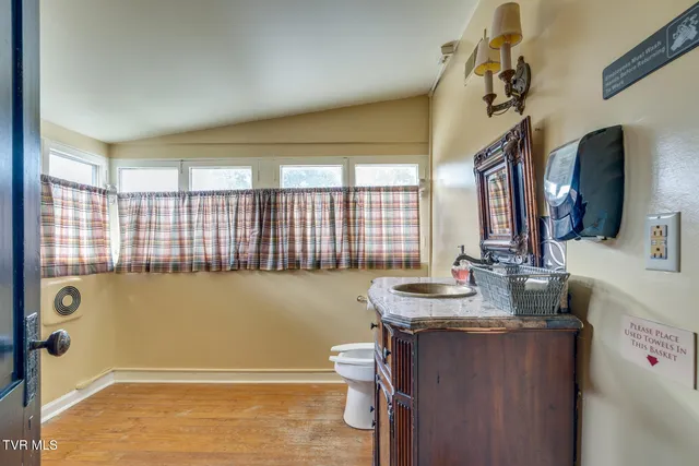 $795,000 | 412 6th Street, Bristol, TN 37620