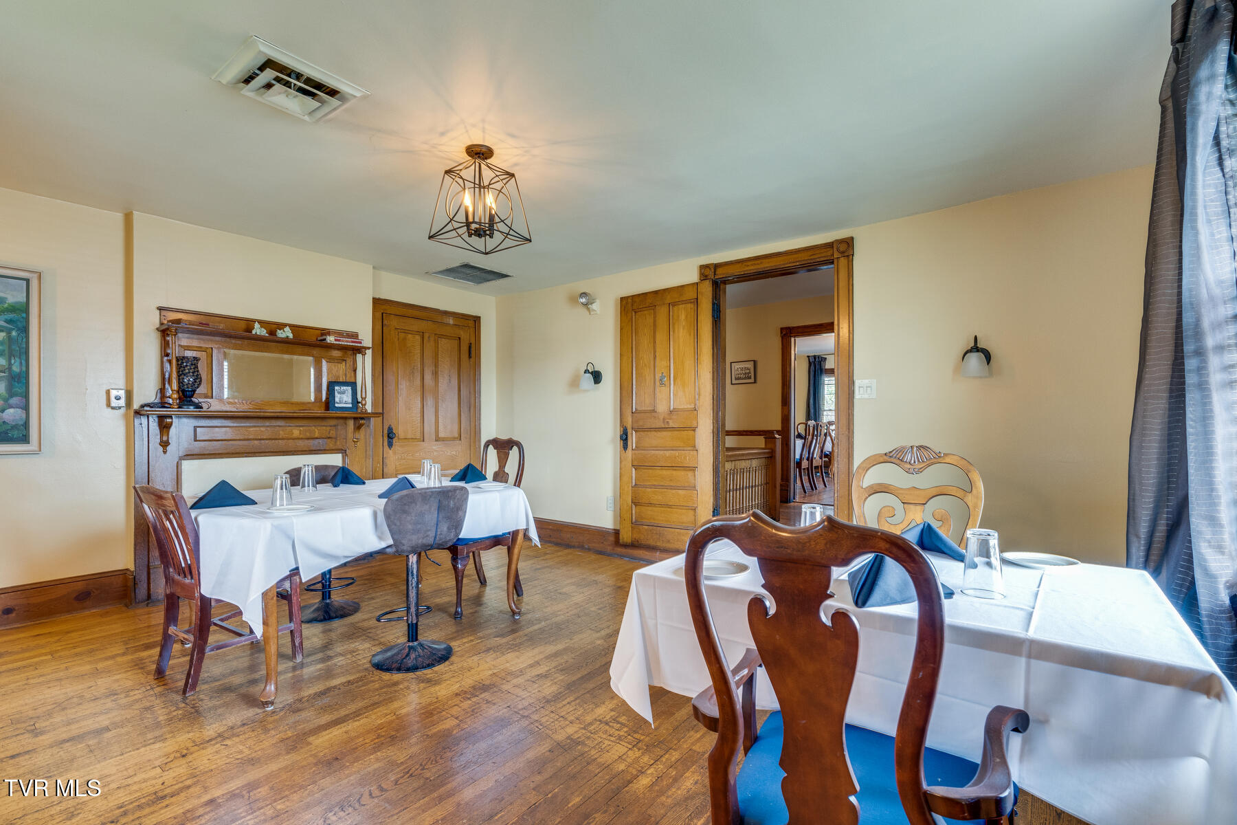 412 6th Street Bristol, TN 37620 - Photo 37 of 59 044