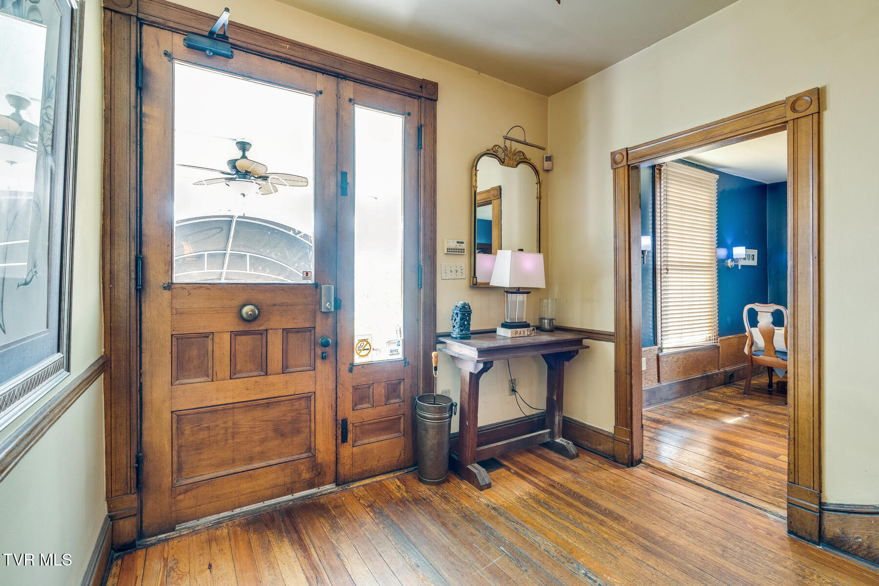 412 6th Street Bristol, TN 37620 - Photo 6 of 59 014