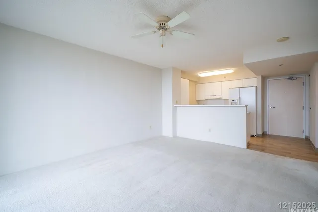 $2,000 | 215 North King Street, Unit 907, Honolulu, HI 96817