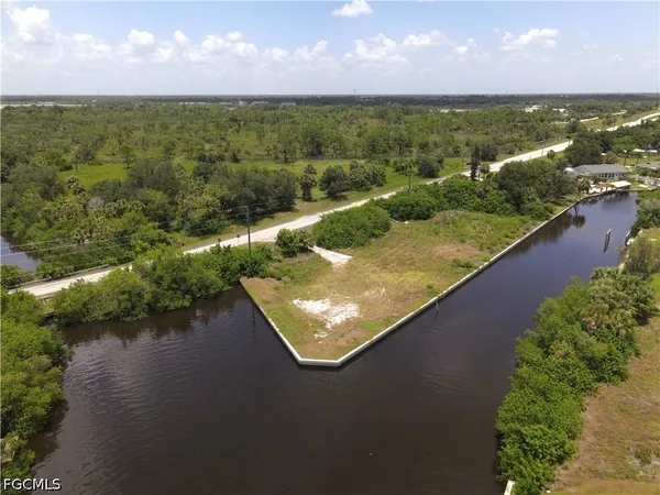 $500,000 | 25301 Harbor View Road, Punta Gorda, FL 33980