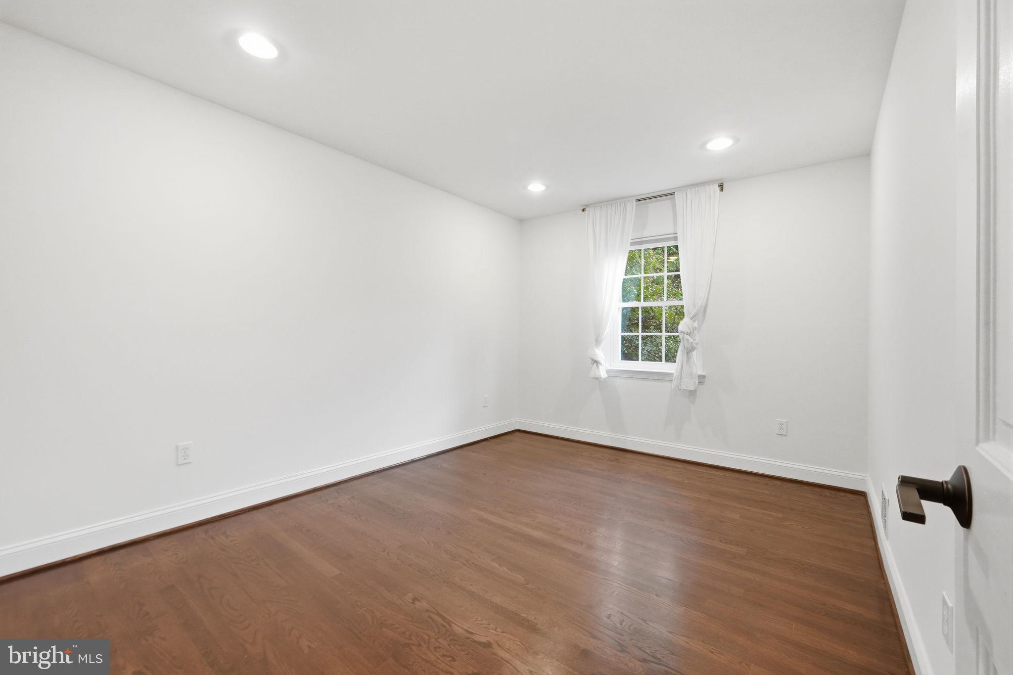 6740 Towne Lane Road McLean, VA 22101 - Photo 17 of 39