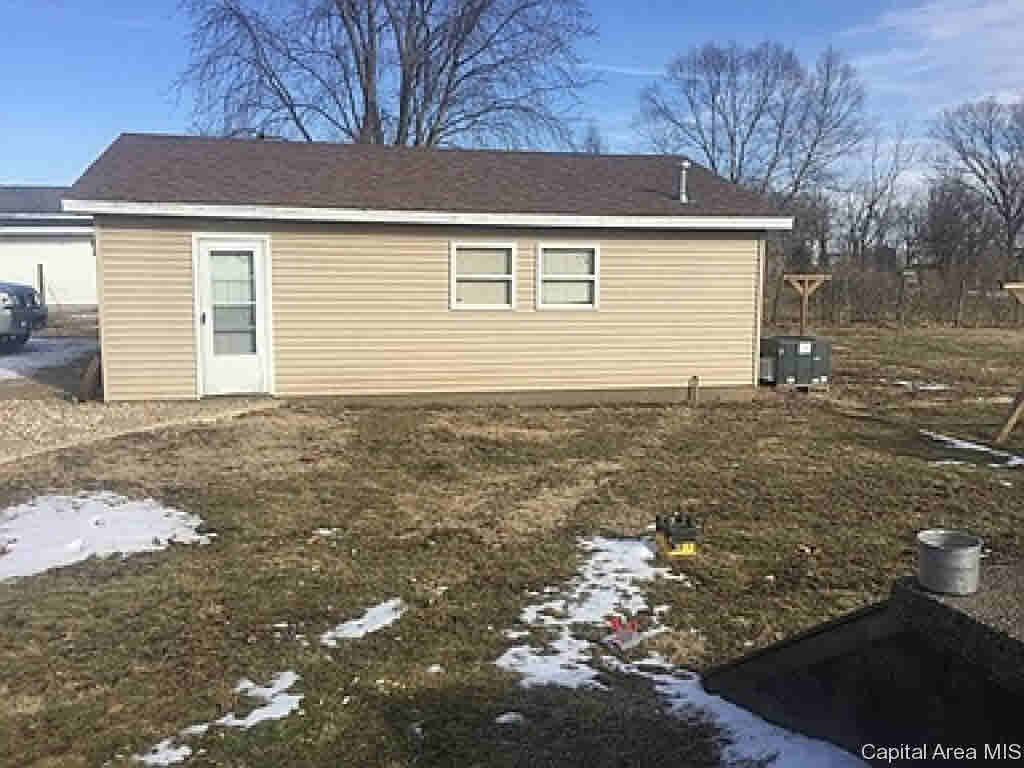 1 Modesto Road Modesto, IL 62667 - Photo 18 of 22