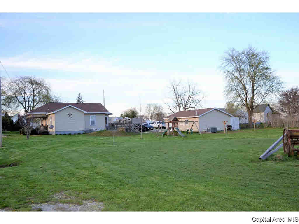 1 Modesto Road Modesto, IL 62667 - Photo 22 of 22