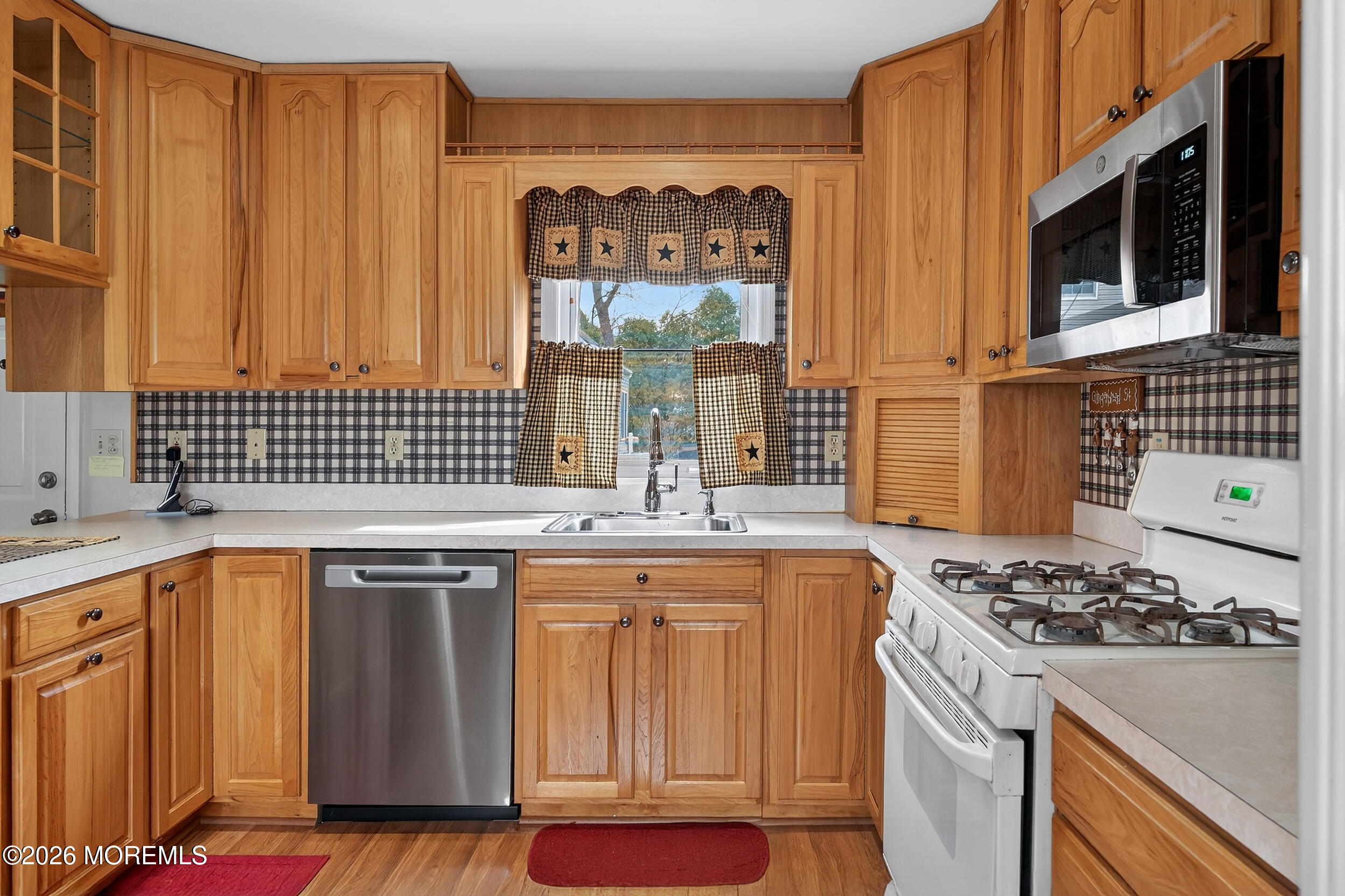 20 Fairfield Road East Brunswick, NJ 08816 - Photo 13 of 47 15_dsc09364
