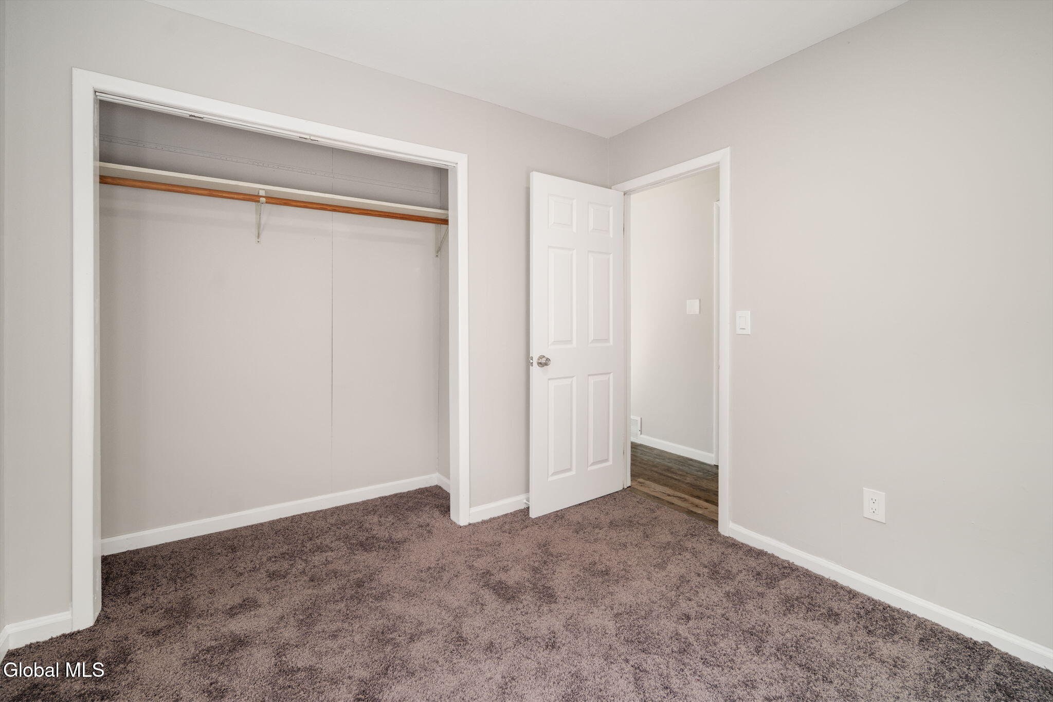 420 Chiswell Road Schenectady, NY 12304 - Photo 16 of 34 16-420ChiswellSt_16