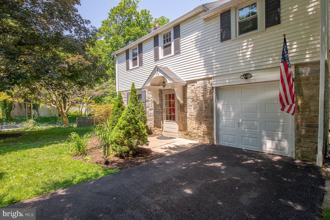 412 Grange Road Wayne, PA 19087 - Photo 3 of 33