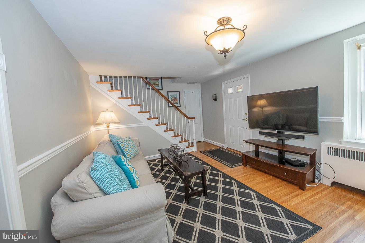 412 Grange Road Wayne, PA 19087 - Photo 4 of 33