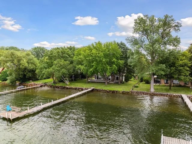 $7,995,000 | 5080 Meadville Street, Greenwood, MN 55331