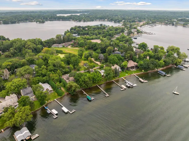 $7,995,000 | 5080 Meadville Street, Greenwood, MN 55331