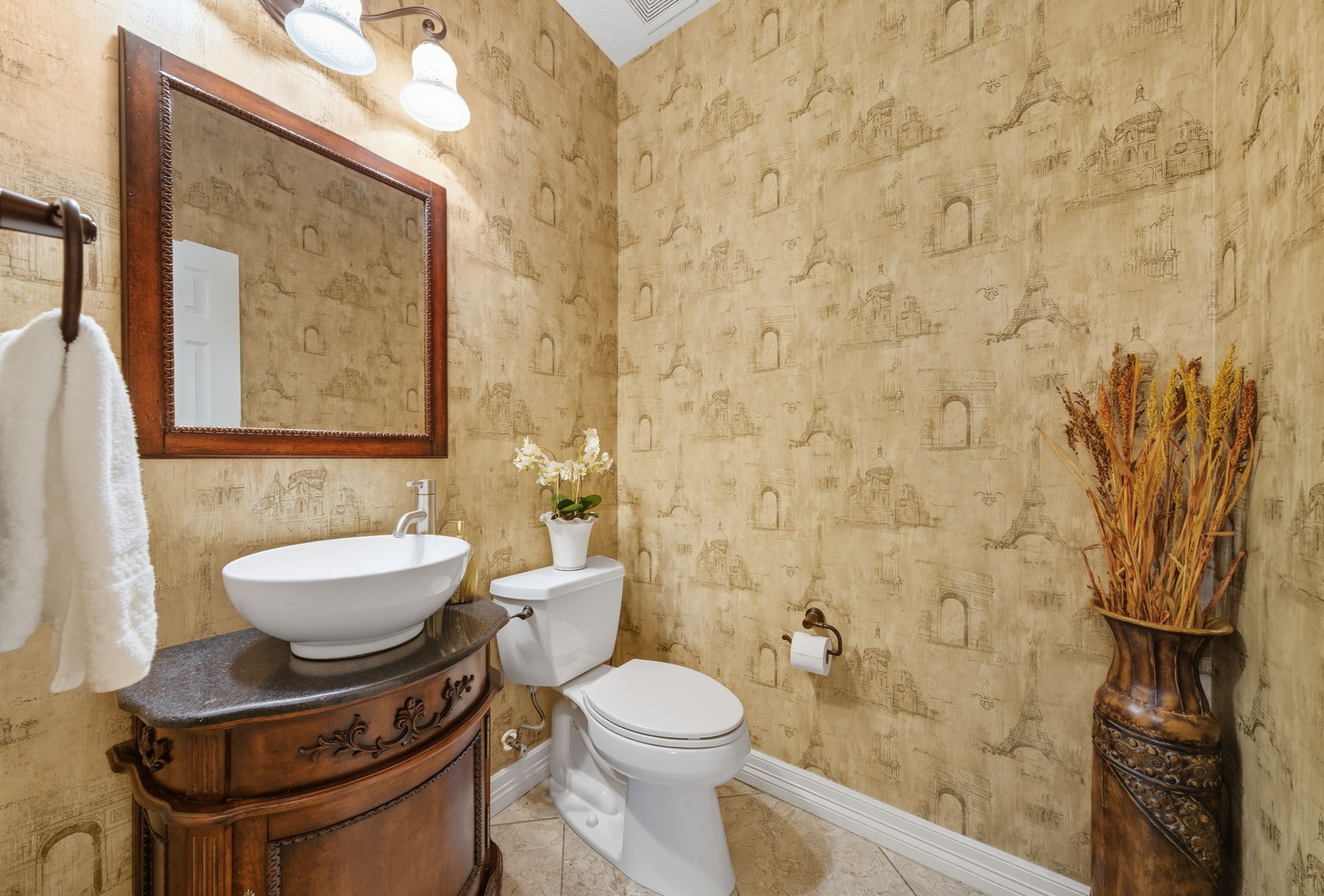 2302 Palm Circle Seabrook, TX 77586 - Photo 20 of 35 a bathroom with a toilet a sink and a shower