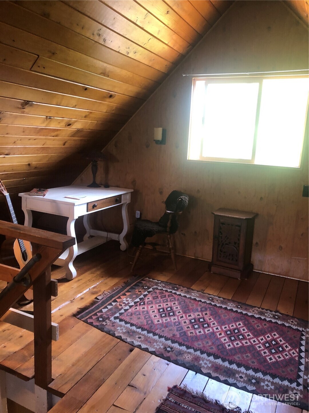 845 Schmid Road Grayland, WA 98547 - Photo 33 of 34 a room with furniture