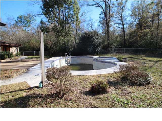 1500 Preservation Path Baker, FL 32531 - Photo 18 of 20 a view of a backyard