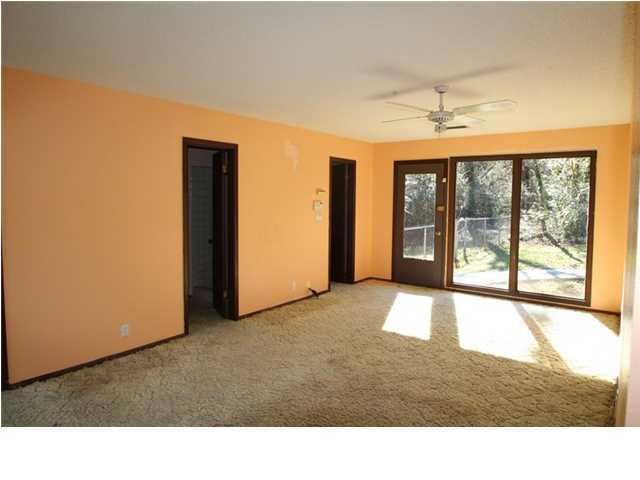 1500 Preservation Path Baker, FL 32531 - Photo 7 of 20 a room with a large window