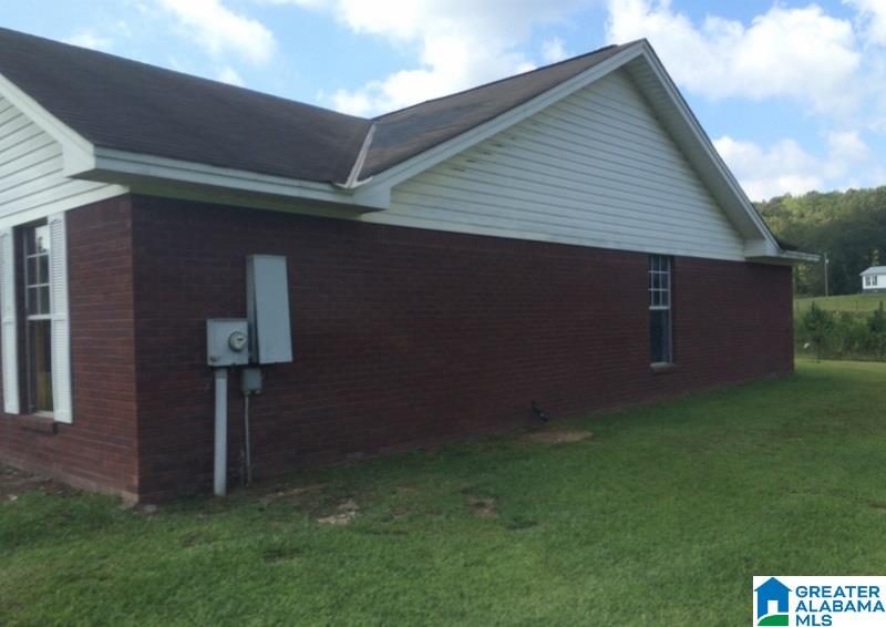 1185 County Road 151 Jemison, AL 35085 - Photo 2 of 15