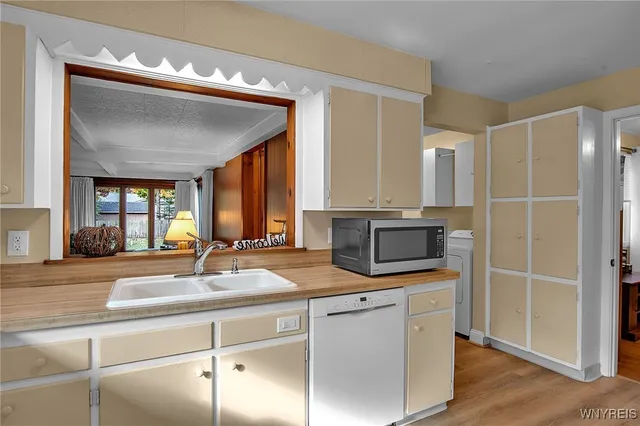 $349,900 | 4570 Christian Drive, Clarence, NY 14031