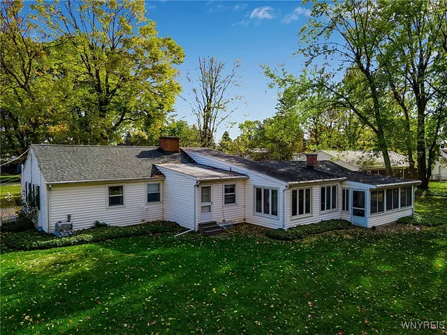 $349,900 | 4570 Christian Drive, Clarence, NY 14031