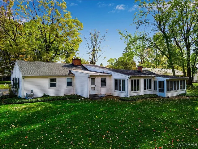 $349,900 | 4570 Christian Drive, Clarence, NY 14031