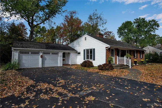 $349,900 | 4570 Christian Drive, Clarence, NY 14031