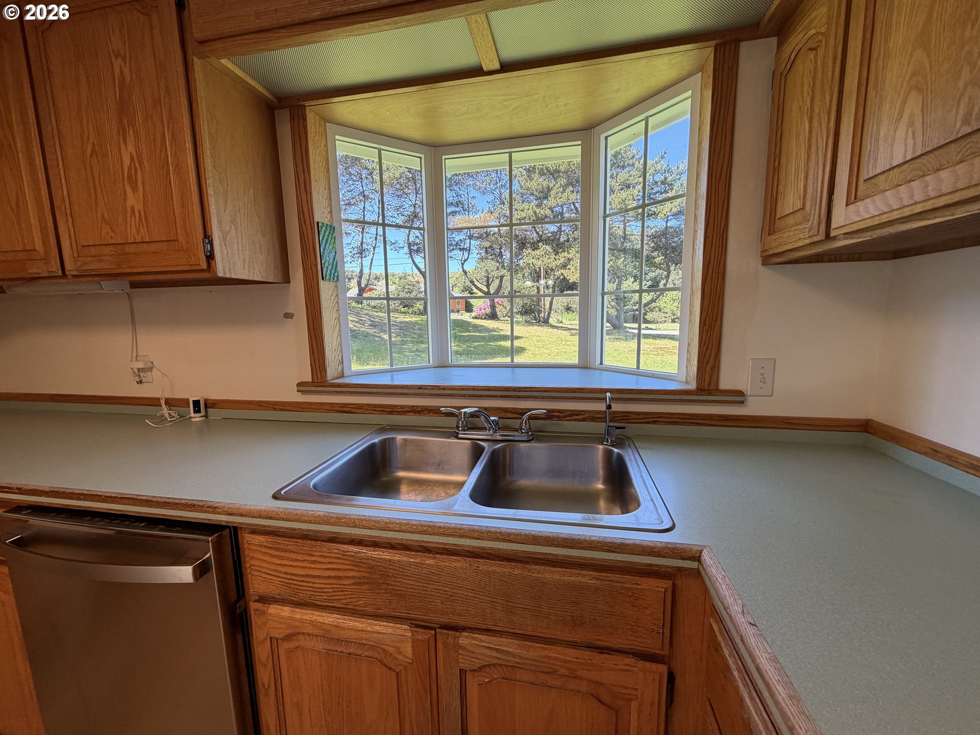 34271 Ophir Road Gold Beach, OR 97444 - Photo 11 of 43