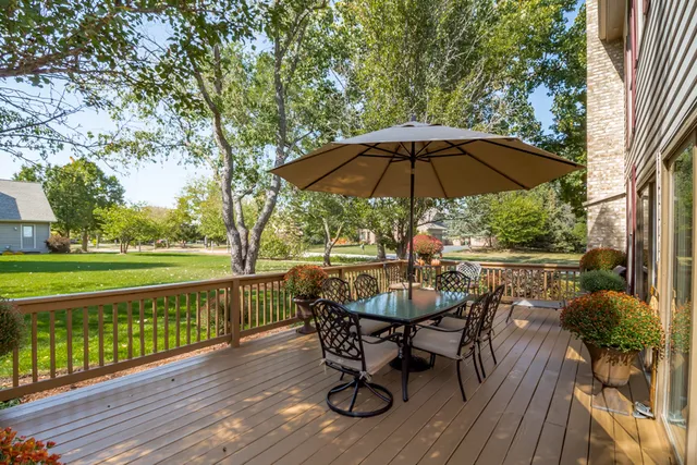 $505,000 | 1582 Dogwood Drive, Crystal Lake, IL 60014