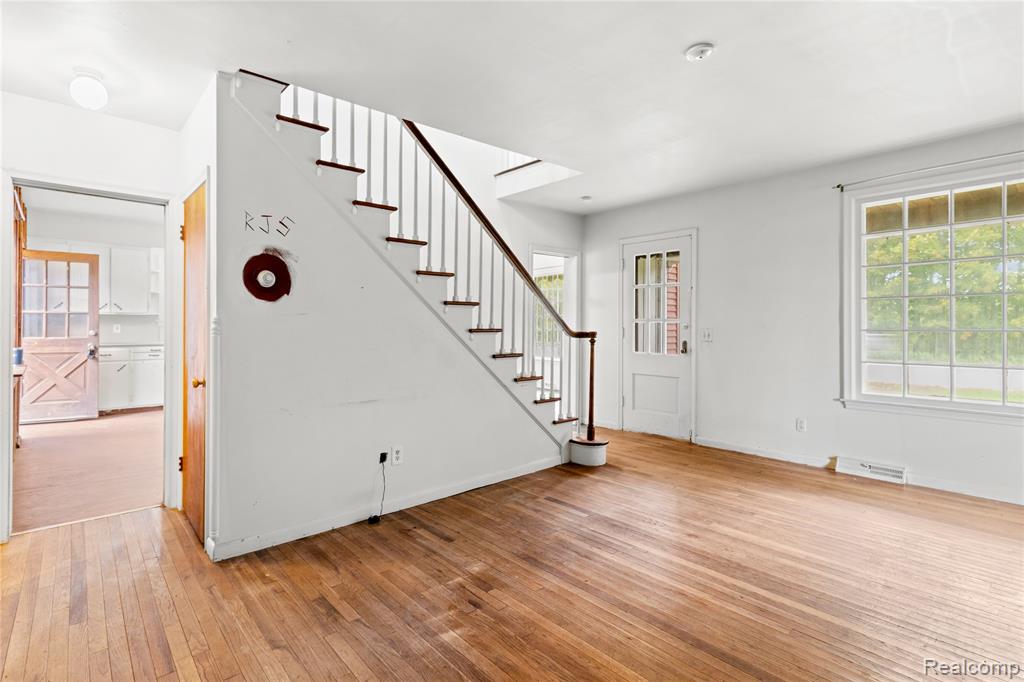 50505 Geddes Road Canton, MI 48188 - Photo 4 of 26